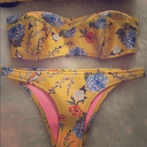 Strapless Triangl Bikini with bag